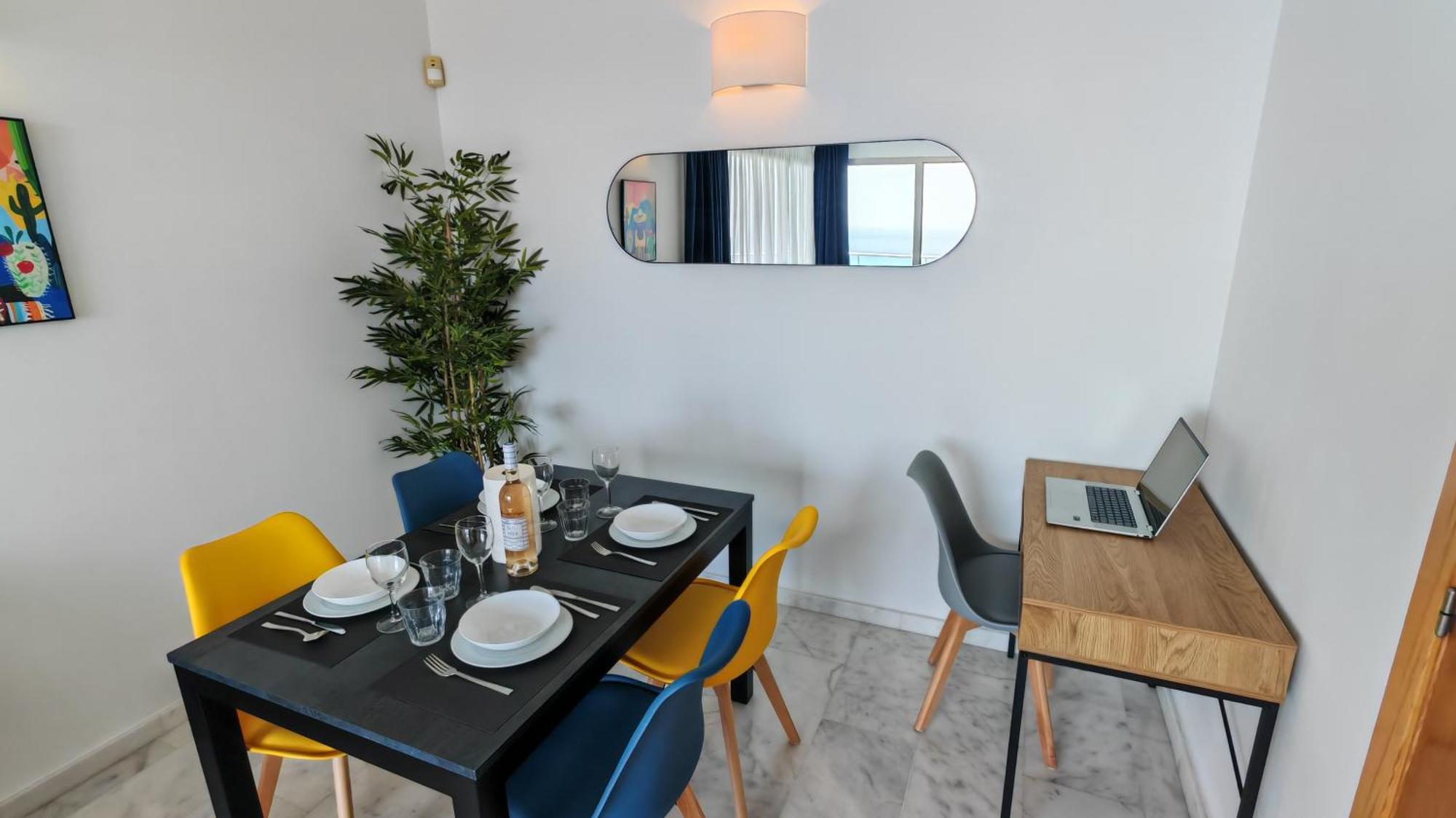 Benidorm High Rise Apartments - Sea Views - Torre Lugano Exterior photo